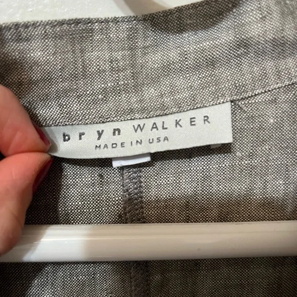 Bryn Walker large gray tan lagenlook linen button up short sleeve tunic - Picture 7 of 9